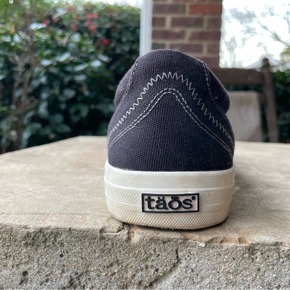 Taos Footwear Women’s Black Plimsouls - Picture 8 of 16